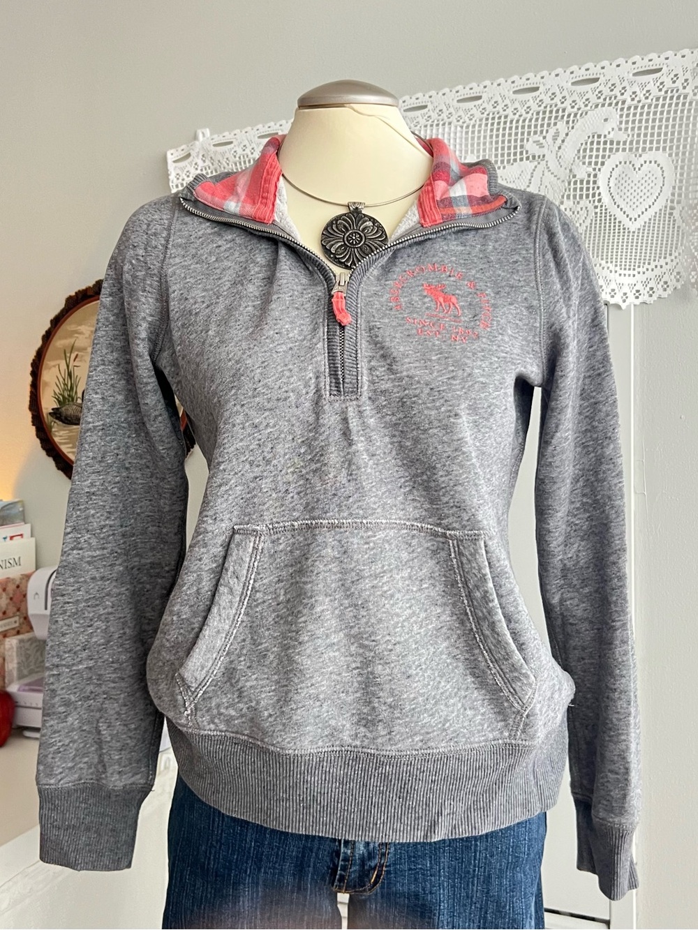 Y2K Abercrombie & Fitch Gray quarter zip sweatshirt with red plaid hood